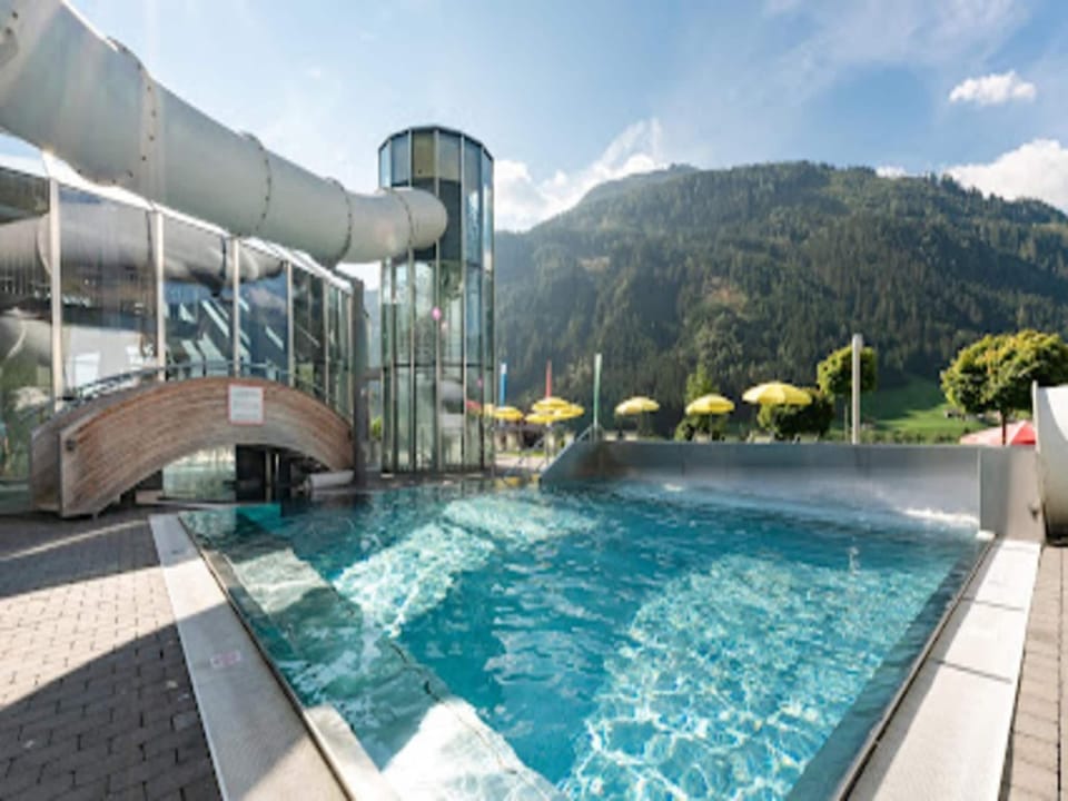 Holiday Home Swimming Pool