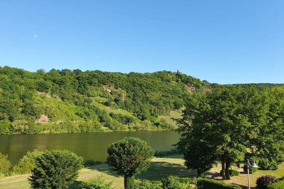 Surroundings [summer] (1-5 km)