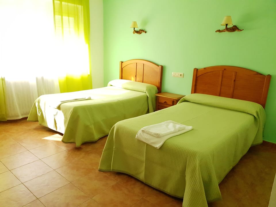 Basic Double Room | Desk, free WiFi