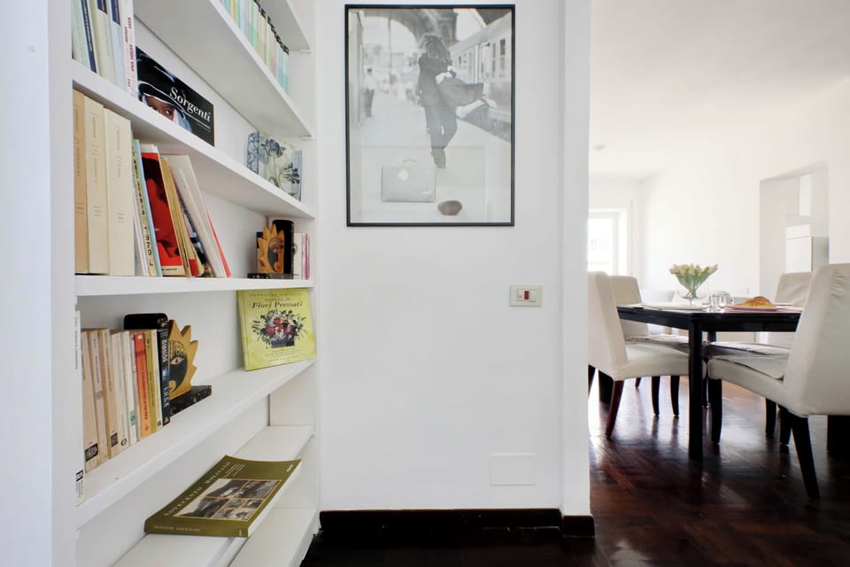 Apartment (2 Bedrooms) | Living area | TV
