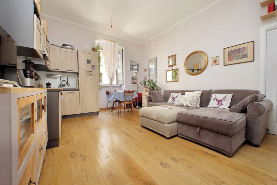 Apartment (1 Bedroom) | Living area | 32-inch Smart TV with cable channels