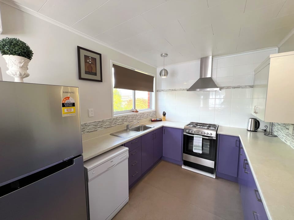 Superior House, Garden View | Private kitchen