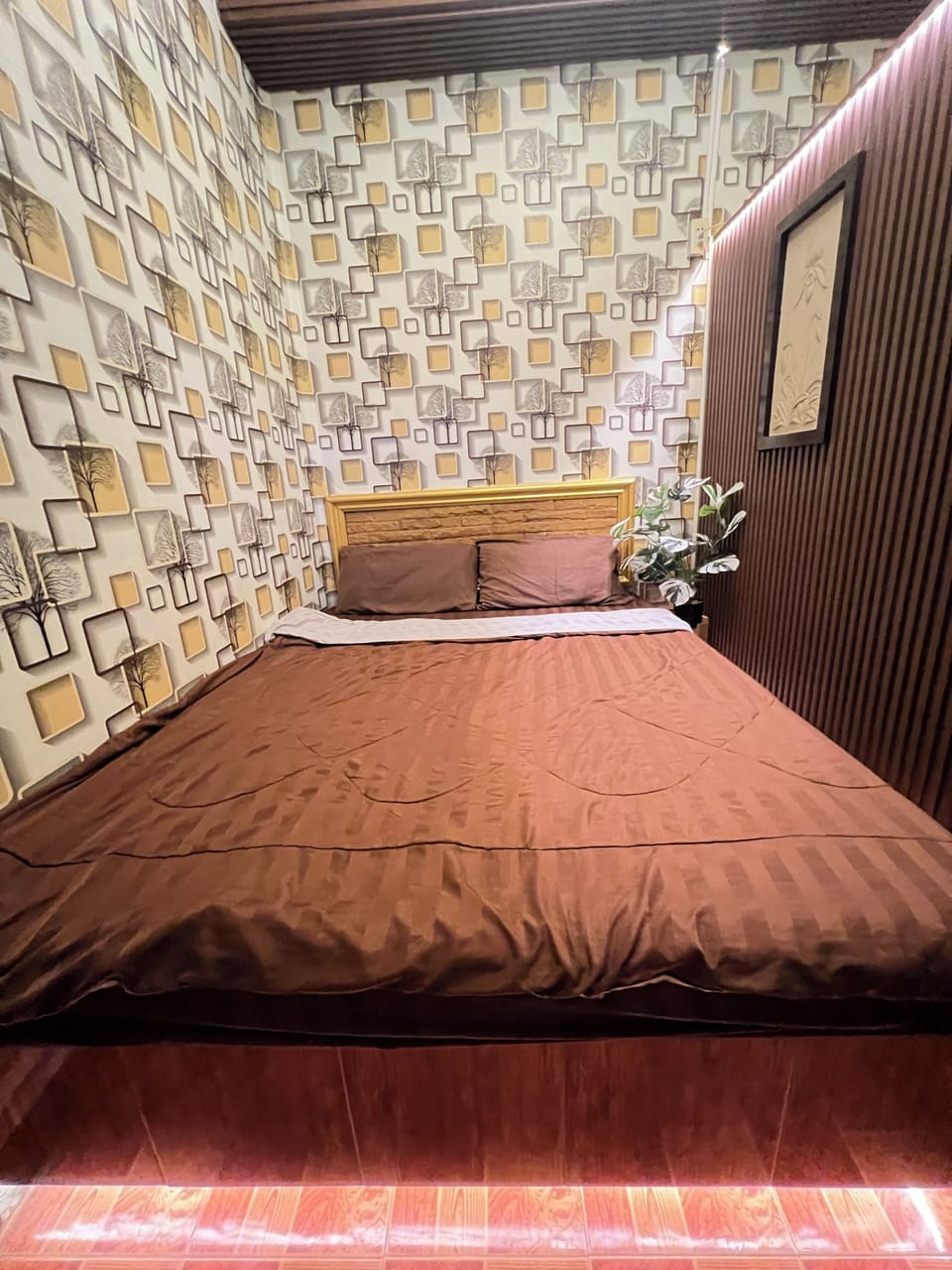 Basic Single Room | Free WiFi