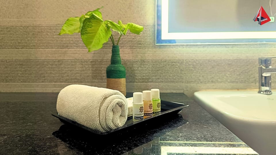 Premium Double Room | Bathroom | Shower, hair dryer, slippers, towels