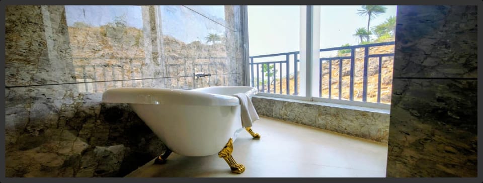  Sea View Family balcony Suite | Deep soaking bathtub