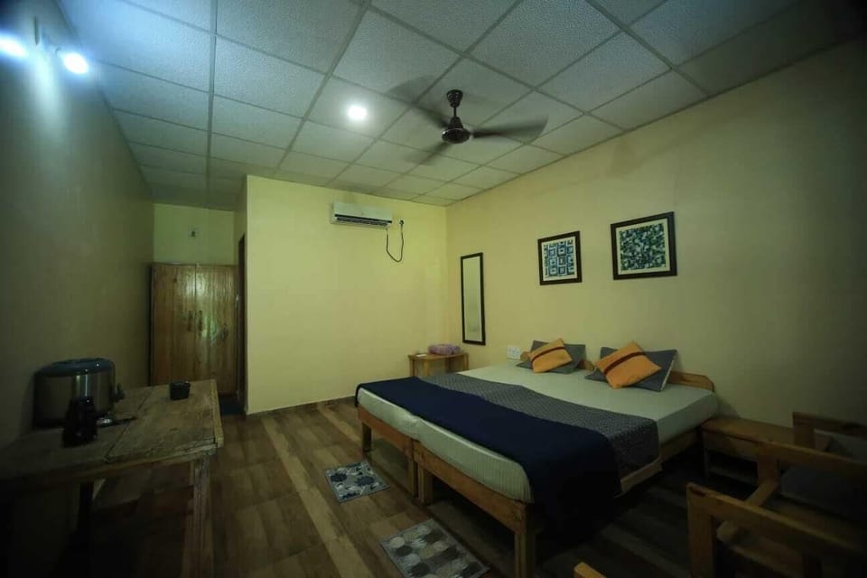 Deluxe Double Room, Garden View