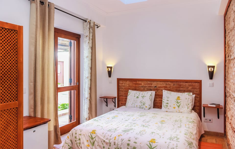 Standard Double Room, Garden View | Soundproofing, free WiFi, bed sheets