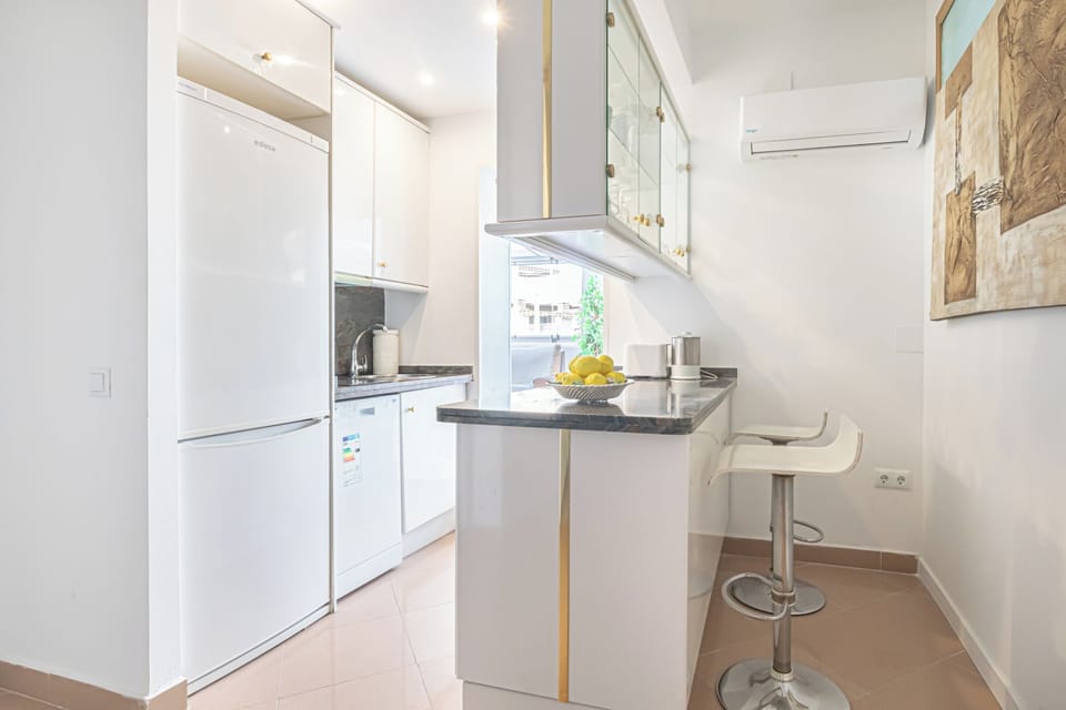 Family Apartment, Multiple Bedrooms (Benalbeach With Pools And Seaview) | Private kitchen | Fridge, stovetop, coffee/tea maker, electric kettle