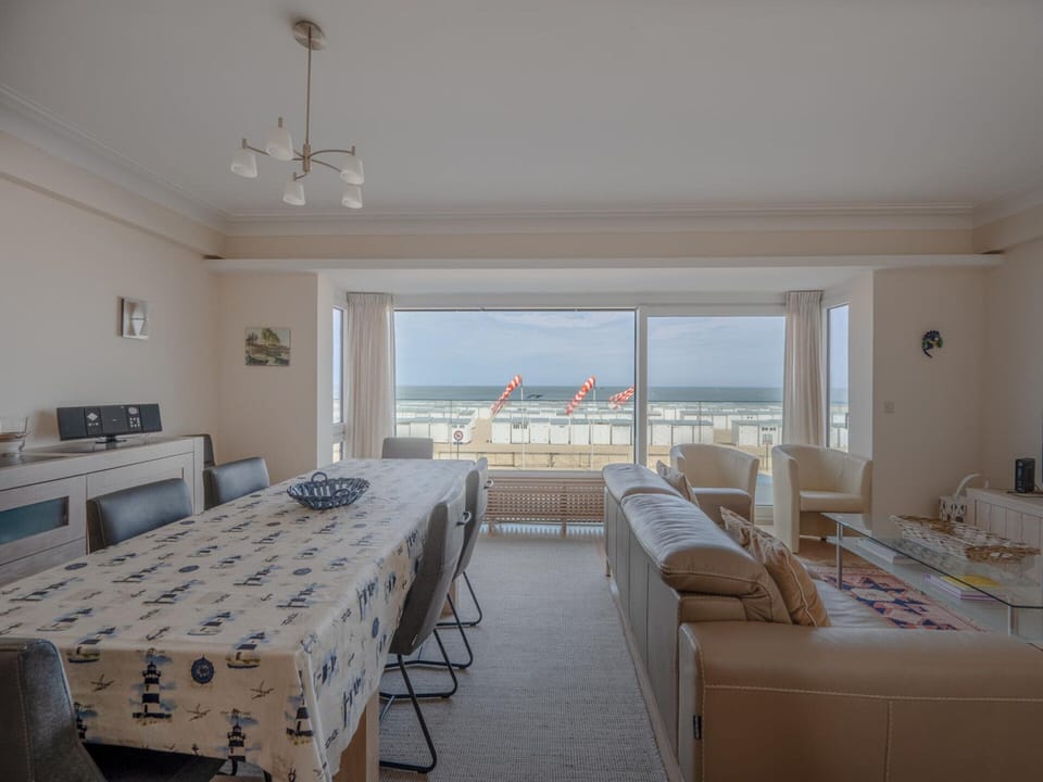 Apartment | Living room