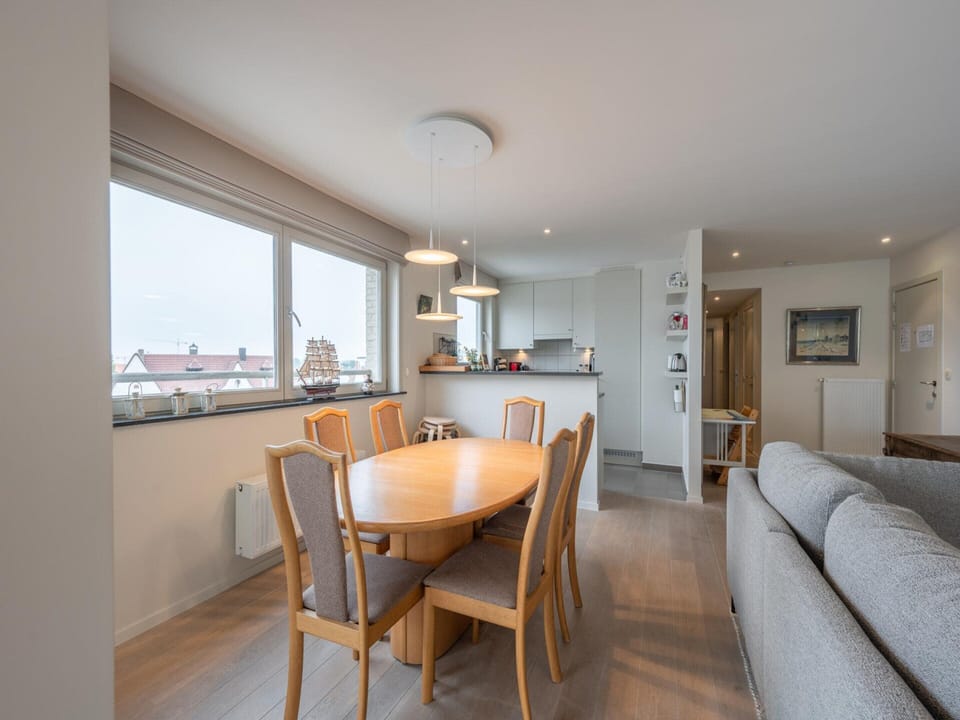 Apartment | Dining