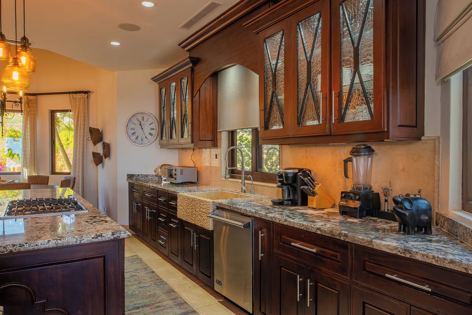 Fully equipped kitchen