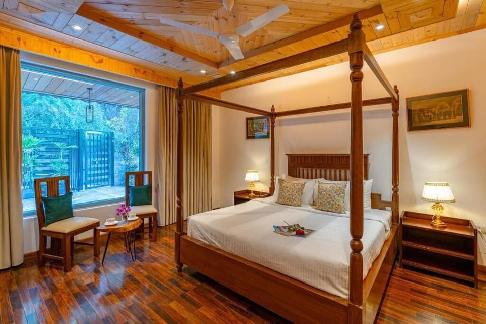 Deluxe Double or Twin Room, Hill View | Desk, laptop workspace, WiFi (free)