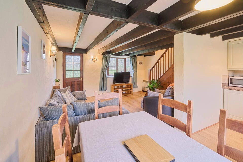 Providence Cottage, Woolacombe - Host & Stay