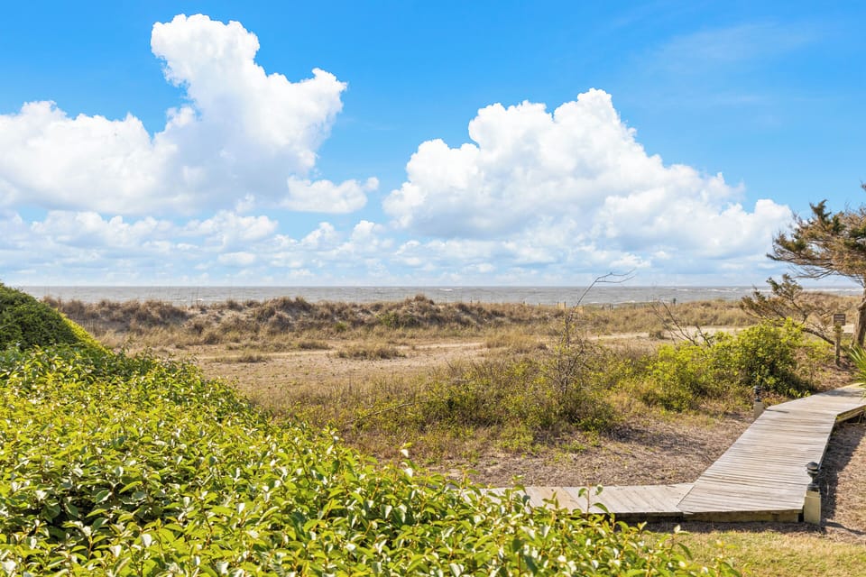 Port O' Call E104; Wild Dunes; Isle of Palms (3)