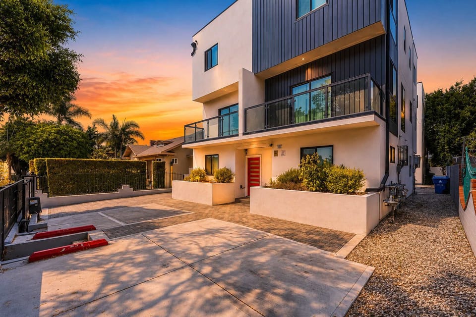 Modern exterior with private driveway and stylish design
