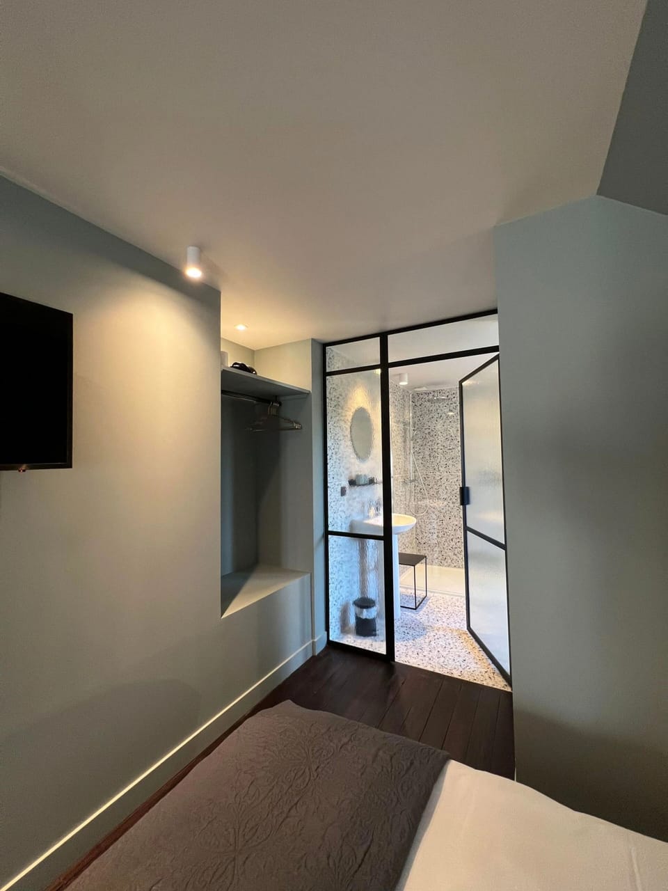 Basic Double Room, Garden View | WiFi (free)