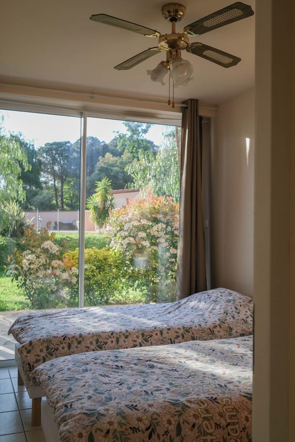 Chambre au calme avec vue jardin