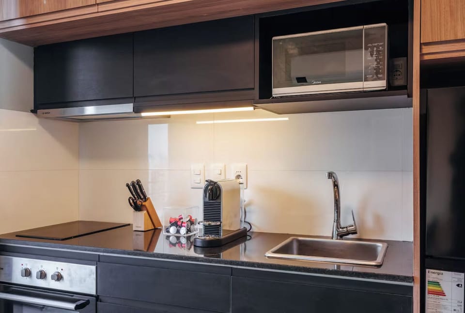 Basic Apartment | Bathroom