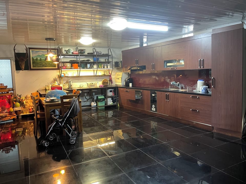 Comfort Double Room, Balcony, Garden View | Shared kitchen | Full-size fridge, microwave, stovetop, cookware/dishes/utensils