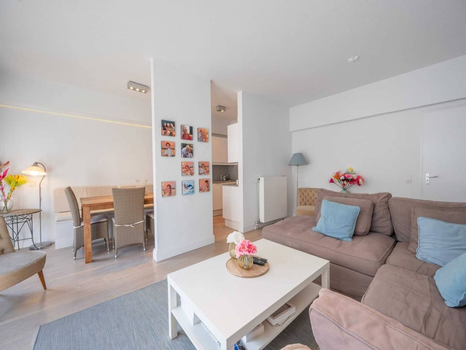 Apartment | Living area