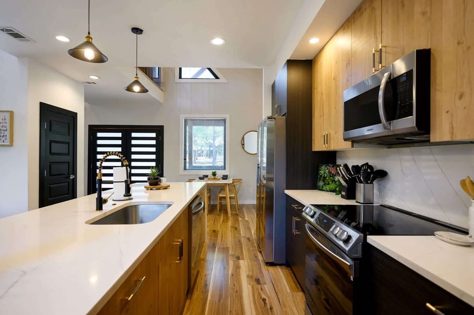 Cabin, Multiple Beds, Hot Tub, Garden View (Sugar Bear Den) | Private kitchen | Fridge, microwave, oven, stovetop