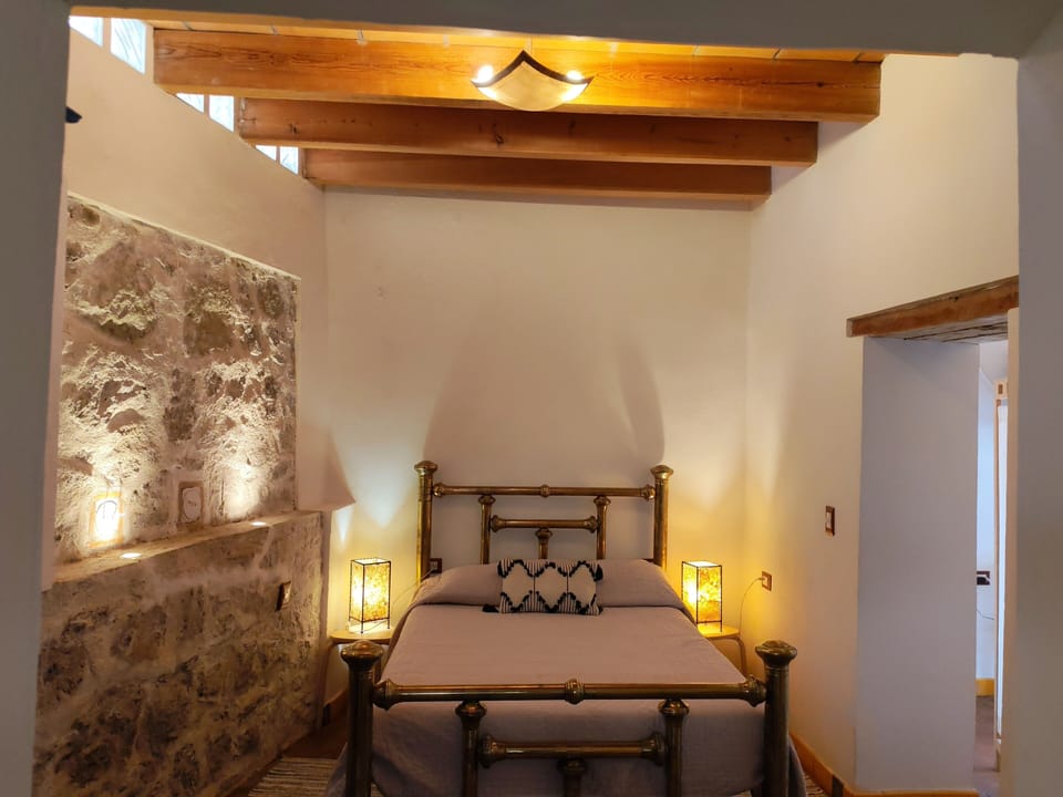 Design Studio Suite, Non Smoking, Garden View | Down comforters, desk, laptop workspace, iron/ironing board (on request)