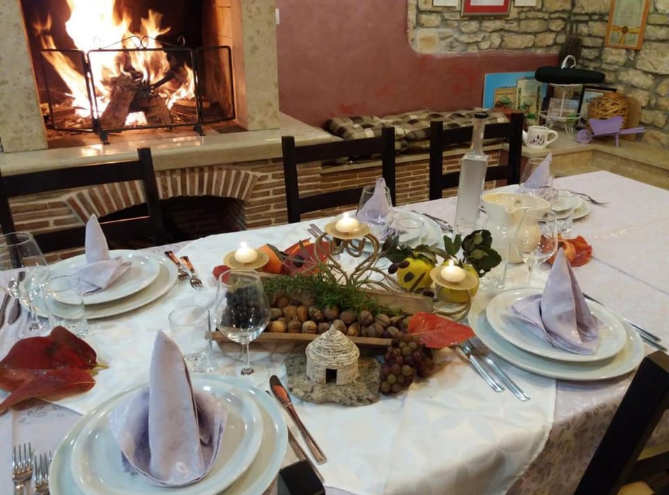 Authentic Istrian Rooms for Unforgettable Stays Bed and Breakfast in Vodnjan