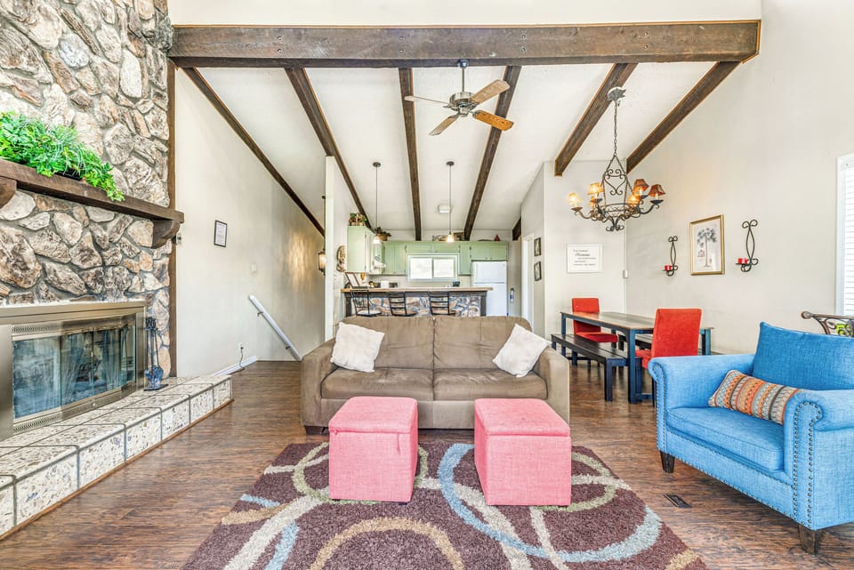 Living Room | 2nd Floor