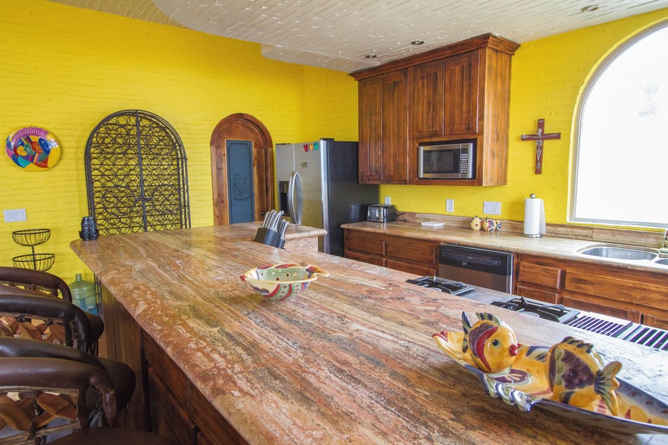 Family House, Balcony, Sea View | Private kitchen