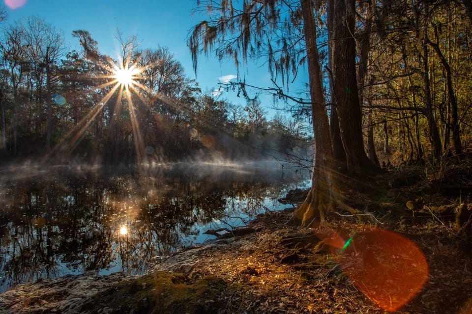 Beautiful Santa Fe River is just 5 minutes away.