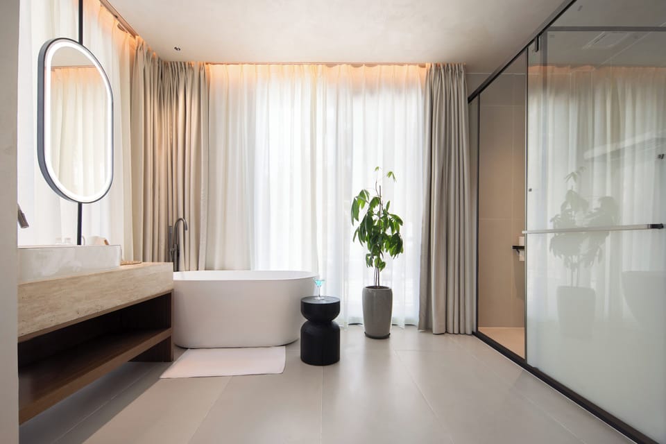Comfort Double Room, Courtyard View | Laptop workspace, blackout drapes, iron/ironing board (on request)
