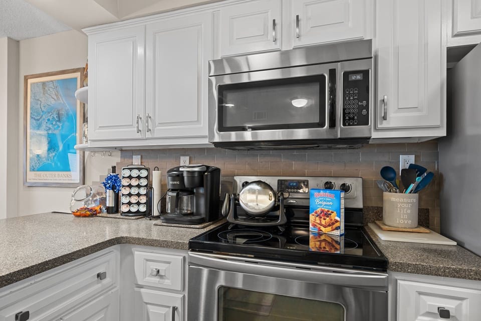 Fully furnished kitchen