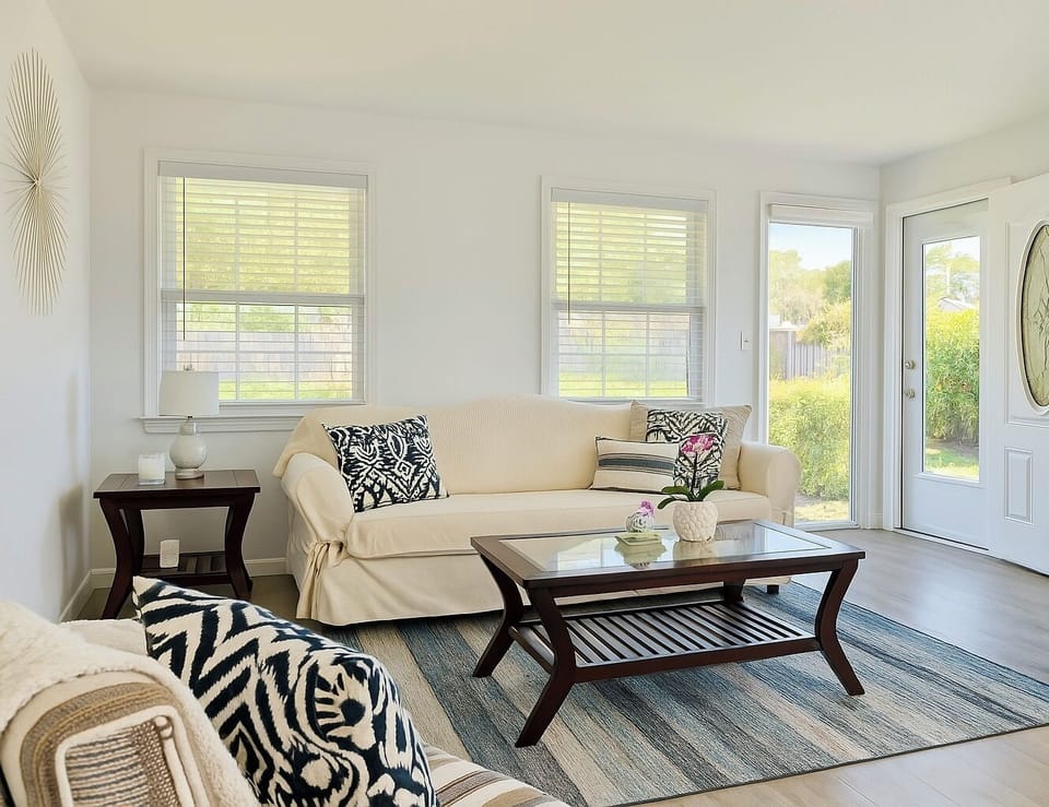 Open Living Room/Dinning Room 