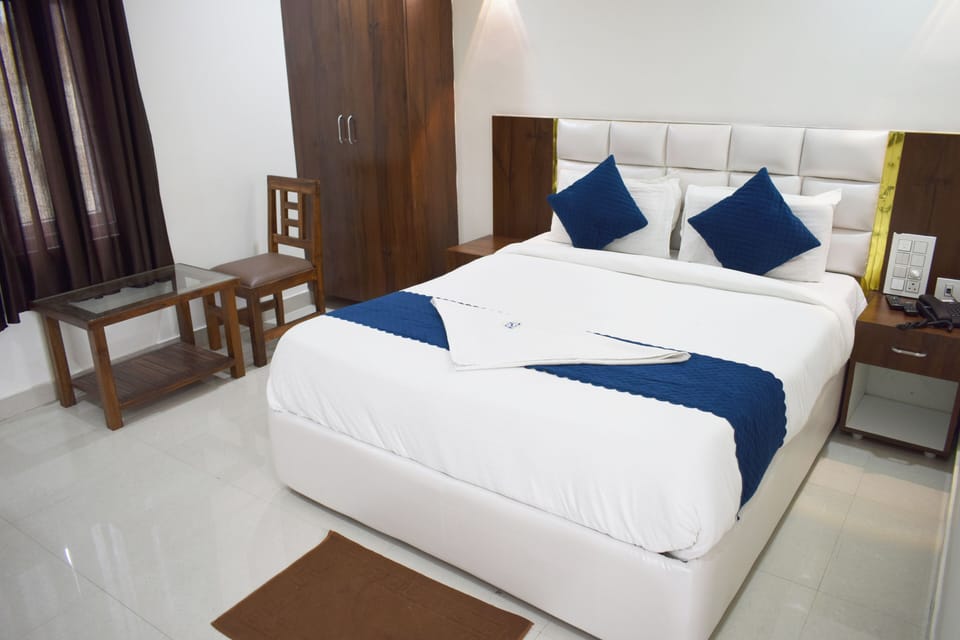 Deluxe Double Room | Free WiFi