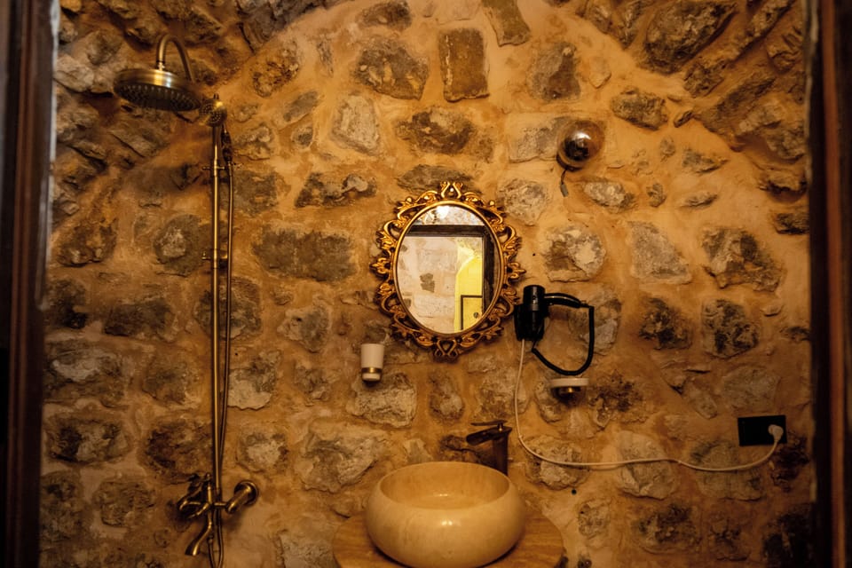 Standard Room, Air conditioning, Garden View | Bathroom | Shower, hair dryer, slippers, towels