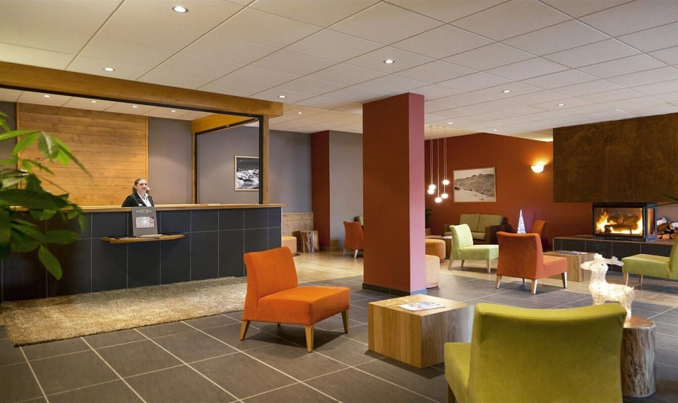 Entrance / Reception
