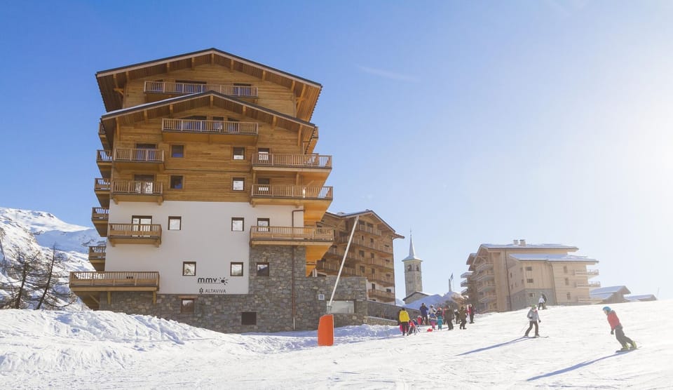 Holiday Home Exterior [winter]