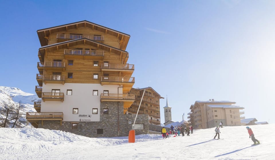 Holiday Home Exterior [winter]