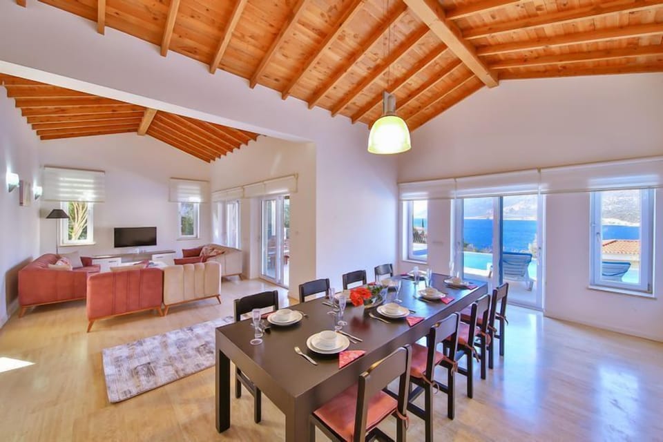 Villa, Sea View | 4 bedrooms, iron/ironing board, free WiFi
