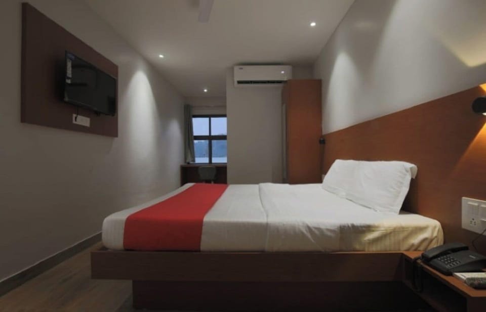 Double Room, 1 Queen Bed | Free WiFi