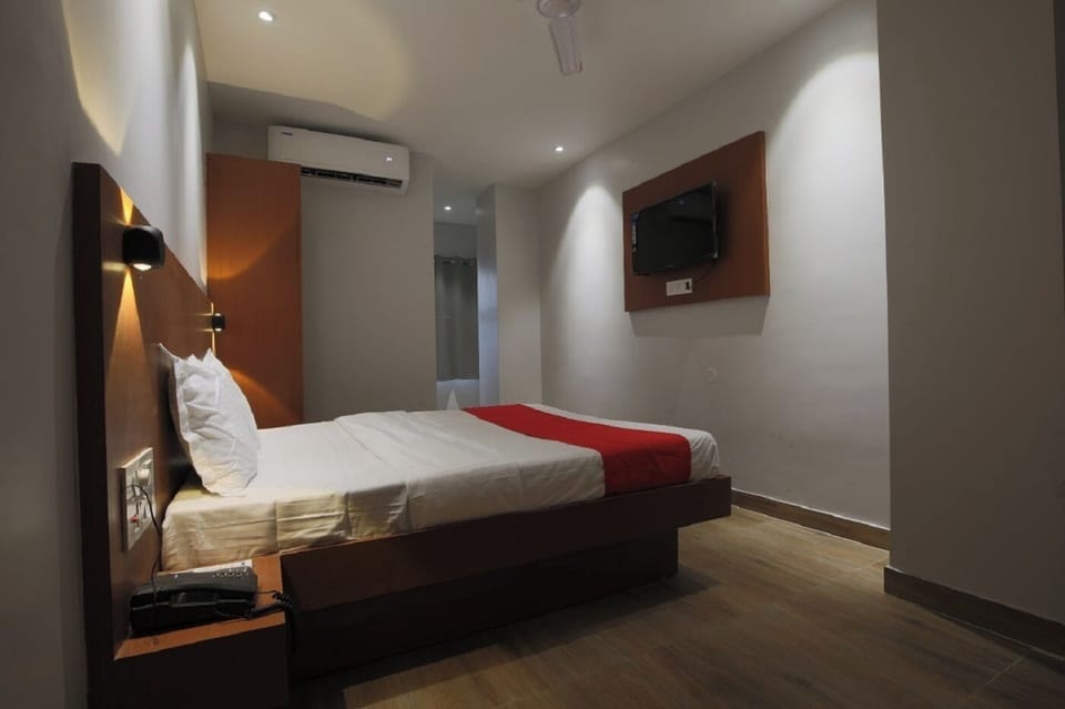 Double Room, 1 Queen Bed | Free WiFi