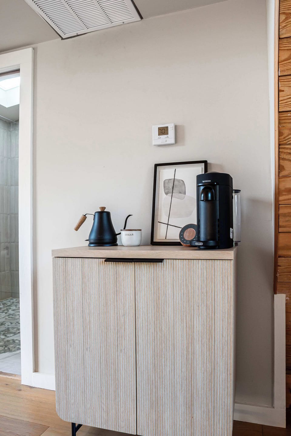 Electric tea kettle and Nespresso coffee provided 