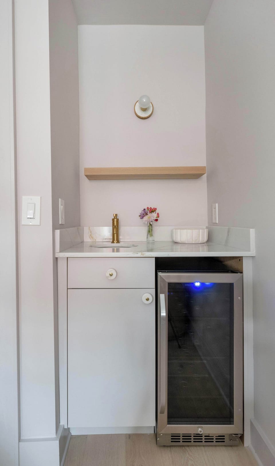 Bedroom #3: Mini Kitchenette 