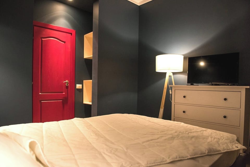 Deluxe Apartment, Balcony, Sea View | 1 bedroom, blackout drapes, iron/ironing board, free cribs/infant beds