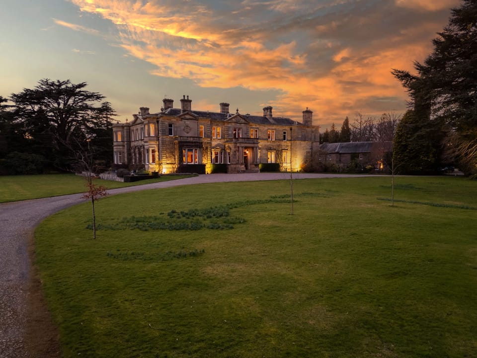 House | 20 bedrooms, Internet