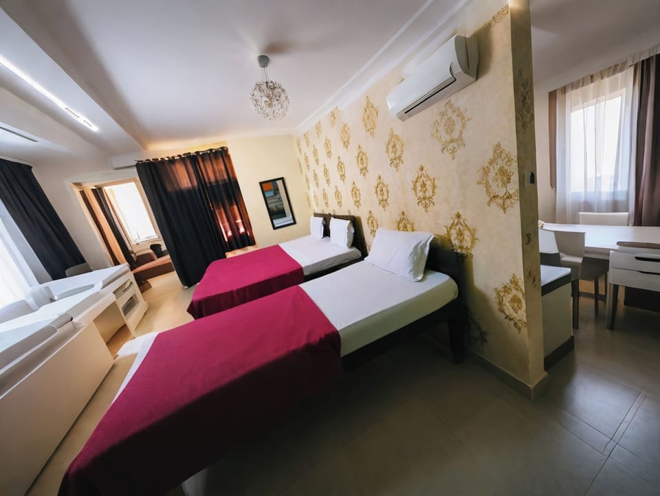 Premium bedding, desk, soundproofing, free WiFi