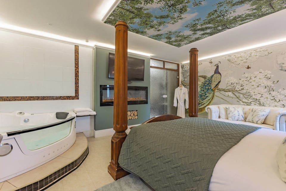 Romantic Double Room | Blackout drapes, iron/ironing board, free WiFi, bed sheets