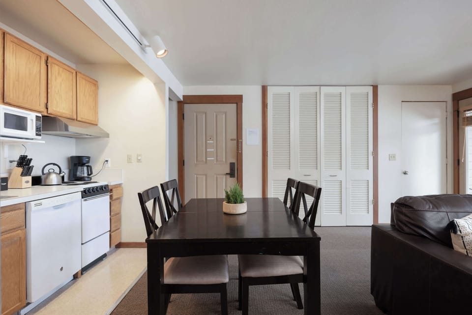 Make mealtime memories together at the dining table, seating 4