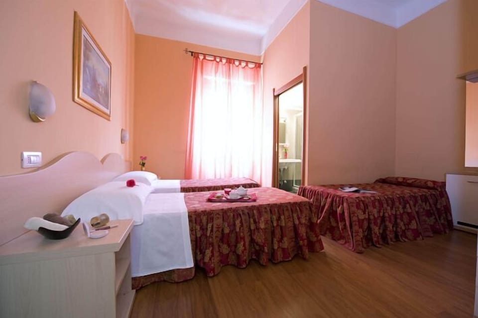In-room safe, desk, iron/ironing board, free WiFi