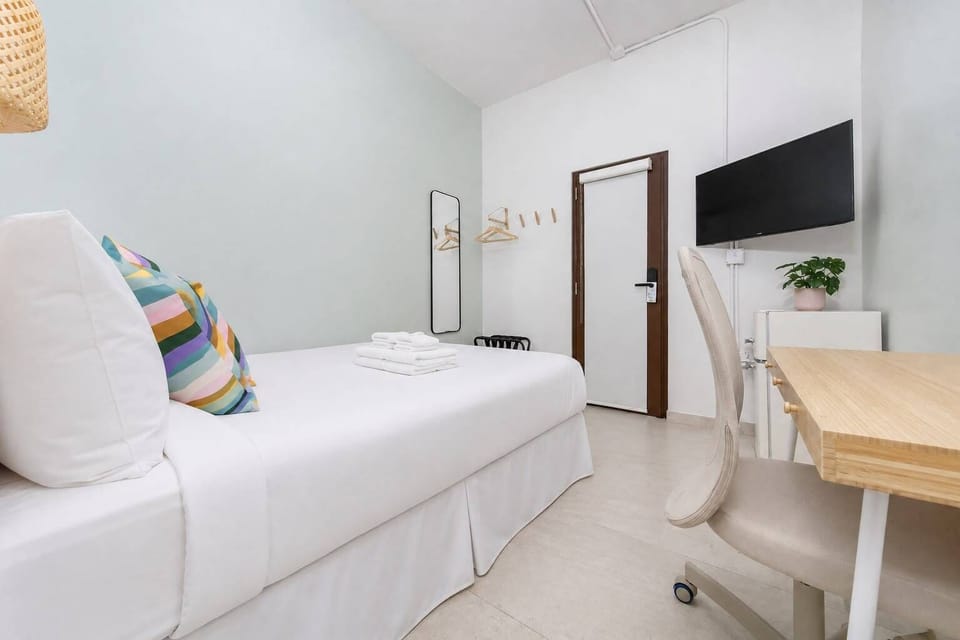 Deluxe Double Room | Desk, laptop workspace, WiFi (free)